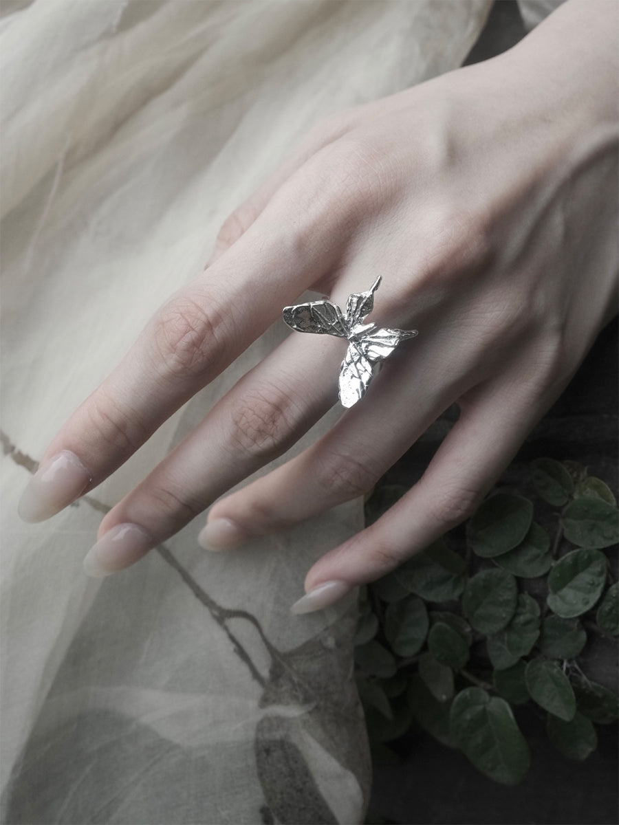 Stillwing Ring