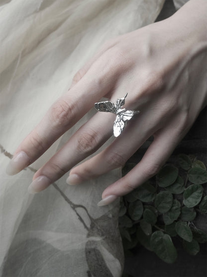 Stillwing Ring